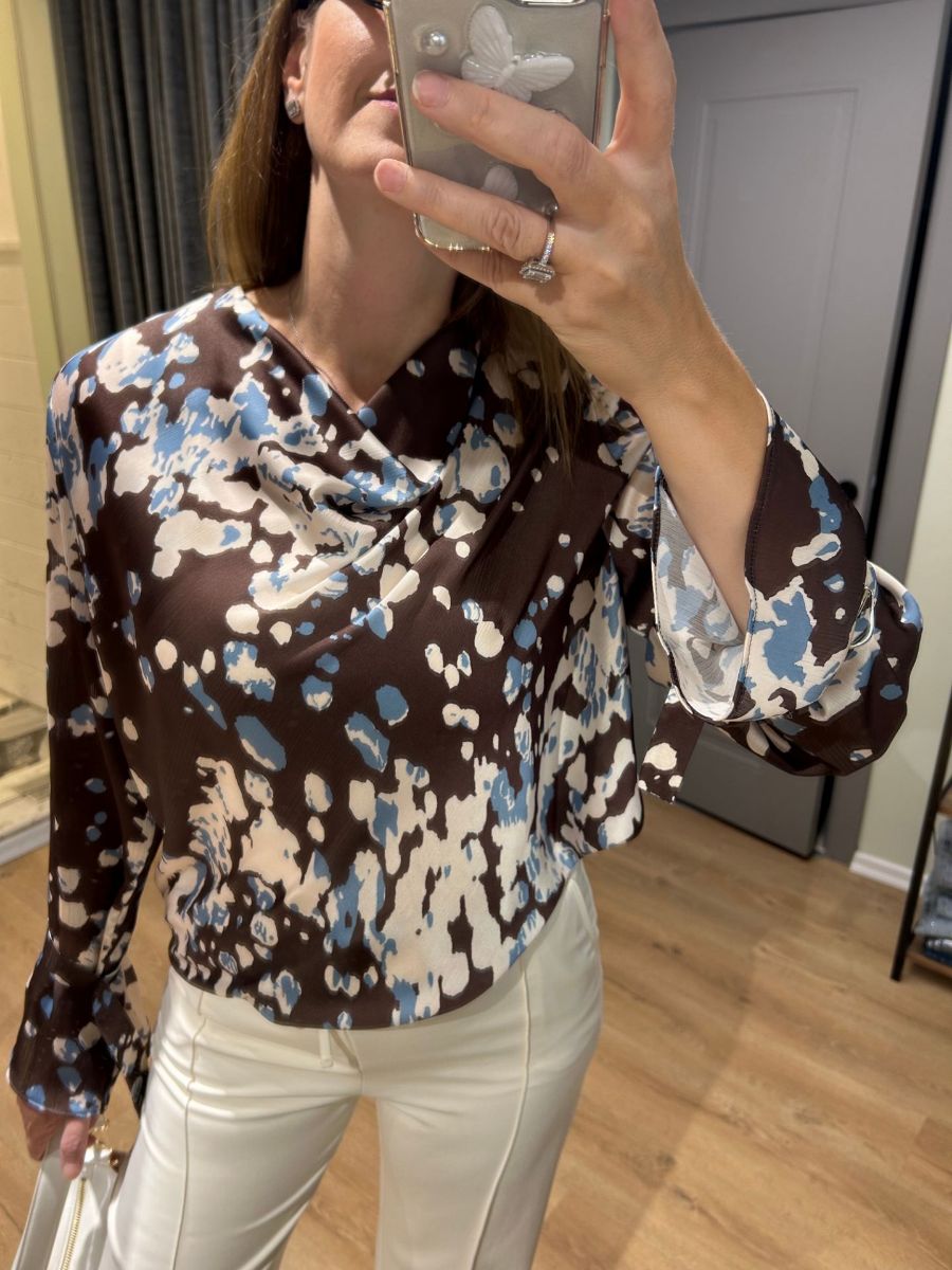 Degaje Yaka Bluz resmi